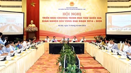 Xoá đói giảm nghèo: Người dân cần “cần câu” chứ không phải “con cá”
