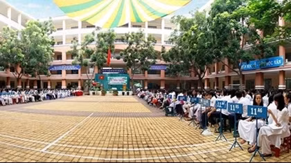 Thêm 2.000 học sinh phổ thông phải tạm nghỉ học vì dịch COVID-19