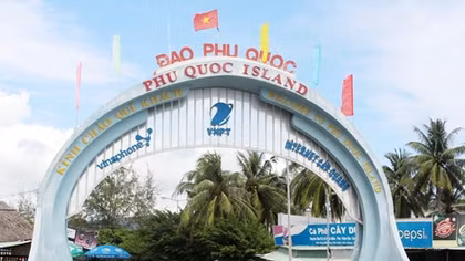 Kỷ luật Chủ tịch và Phó Chủ tịch UBND huyện Phú Quốc