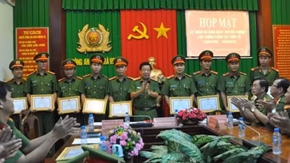 Công an Trà Vinh kỷ niệm ngày truyền thống lực lượng Cảnh sát kinh tế