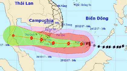 Bão cấp thảm họa, sẽ cưỡng chế nếu người dân, tàu cá không chịu di dời