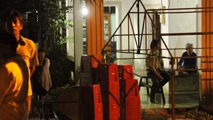 Cha mẹ vợ tử vong, con rể người bê bết máu rời khỏi hiện trường