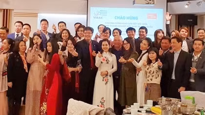 Giao lưu giữa các doanh nhân Việt Nam tại Hàn Quốc 