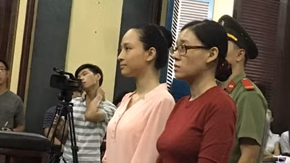 Phương Nga khẳng định ở chung phòng với Cao Toàn Mỹ khi xuất ngoại