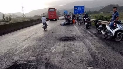 Ban quản lý dự án và nhà thầu thi công vô cảm, thiếu trách nhiệm