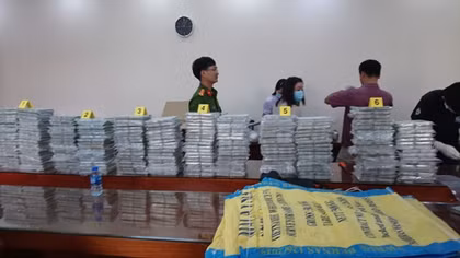 Thu giữ 446 bánh heroin từ Campuchia về Việt Nam chuẩn bị đi Đài Loan