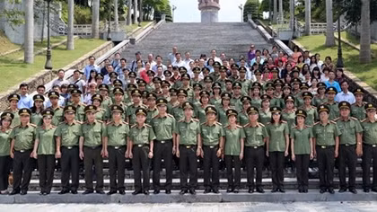 Tri ân thế hệ tiền bối CAND và đồng bào vùng căn cứ địa cách mạng