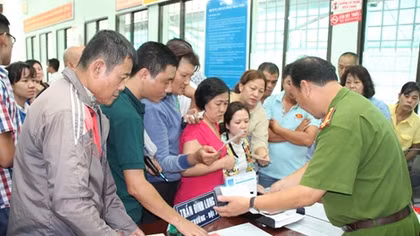 Bỏ sổ hộ khẩu và chứng minh nhân dân: Chủ trương hết sức cần thiết và sẽ có lộ trình thực hiện