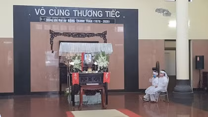 Nhật ký đêm trắng chốt trực: “Về nhà thôi các chiến sĩ, thành phố đã bình yên rồi”