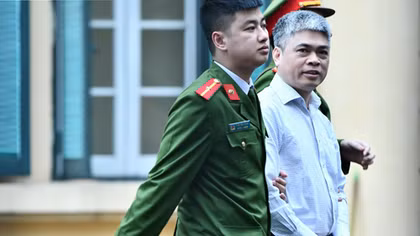 Cựu Tổng Giám đốc PVN khai dùng 20 tỷ để... chăm sóc khách hàng
