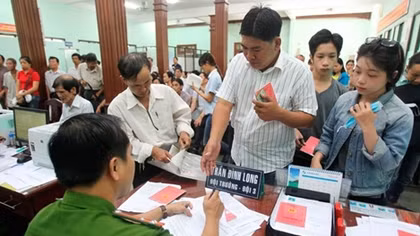 Bỏ sổ hộ khẩu giấy là bước tiến lớn trong cải cách hành chính