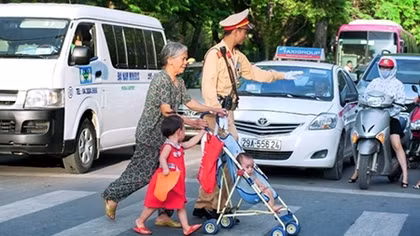 Học tập và thực hiện Sáu điều Bác Hồ dạy trở thành ý thức tự giác, là nhu cầu thường xuyên của mỗi cán bộ, chiến sỹ CAND