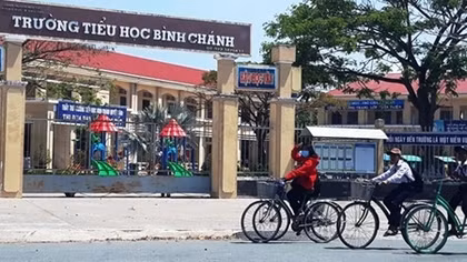 Đề nghị khai trừ Đảng đối với phụ huynh ép cô giáo "quỳ gối"