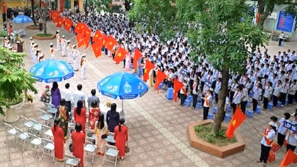 Nên thí điểm cả việc hiệu trưởng cũng chuyển sang chế độ hợp đồng