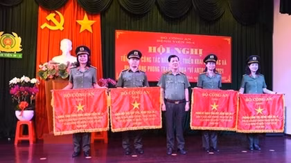 Các nhóm giải pháp về y tế cần thực tế hơn