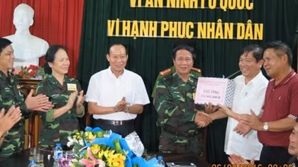 Khen thưởng Ban chuyên án phá vụ sát hại 4 bà cháu ở Quảng Ninh