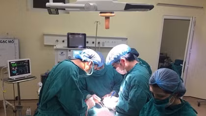 Phối hợp 2 viện, mổ bảo tồn cánh tay cho bệnh nhân ung thư xương