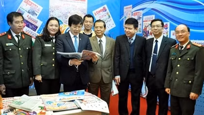 Khai mạc Hội báo Xuân Đinh Dậu Hà Nội