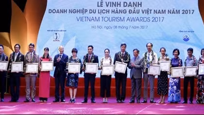 Vinh danh 91 doanh nghiệp du lịch hàng đầu Việt Nam năm 2017