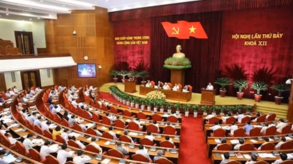 Kiên quyết hủy bỏ, thu hồi các quyết định không đúng về công tác cán bộ