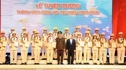 Tuyên dương hai mươi thanh niên Công an tiêu biểu năm 2016