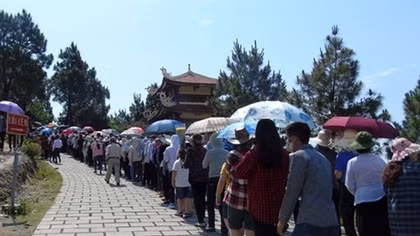 Từ làng An Xá đến Vũng Chùa Đảo Yến