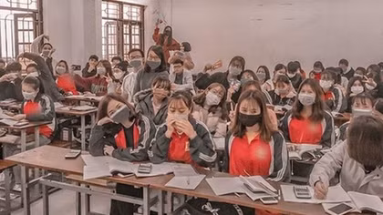Hàng loạt trường đại học tiếp tục cho sinh viên nghỉ tránh dịch 
