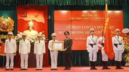 Thiết kế, chế tạo hộ chiếu điện tử sớm đưa vào sử dụng