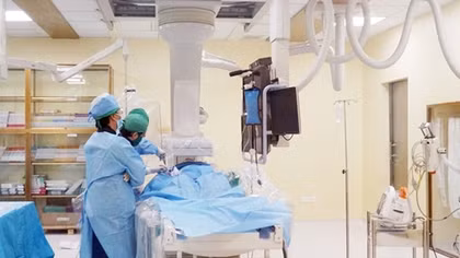 Can thiệp giờ vàng cứu sống bệnh nhân đột quị ngưng thở