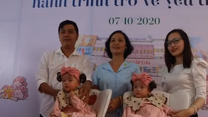 Cặp song sinh Diệu Nhi-Trúc Nhi xuất viện
