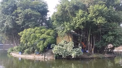 Cưỡng chế công trình trái phép ở khu vực Hồ Văn thuộc Văn Miếu - Quốc Tử Giám