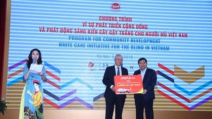 Phát động sáng kiến “Cây gậy trắng cho người mù Việt Nam”