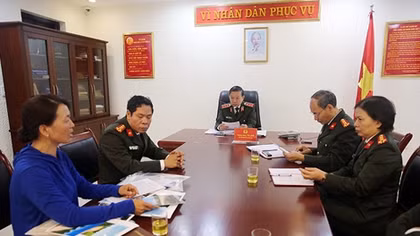 Bộ trưởng Bộ Công an Tô Lâm tiếp công dân