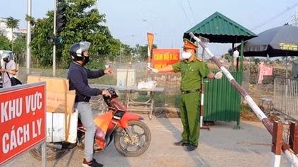 Nhiệm vụ “kép” ở Hạ Lôi: Đảm bảo ANTTvà đẩy lùi dịch COVID-19