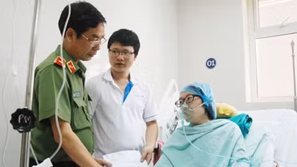 Cảm động những lá thư gửi nữ chiến sĩ Công an có nghị lực phi thường