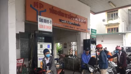 Lọc dầu Nghi Sơn sản xuất trở lại, xăng RON 95 hết lo khan hàng