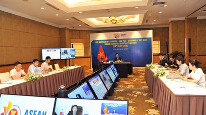 Hội nghị Quan chức kinh tế cấp cao lần thứ 19