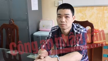 Trốn truy nã dưới vỏ bọc công nhân sản xuất giấy vệ sinh