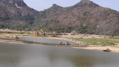 Rủ nhau tắm hồ, 3 học sinh đuối nước thương tâm