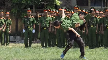 Mãn nhãn với màn trình diễn võ thuật của Cảnh sát bảo vệ mục tiêu