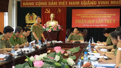 Gắn hoạt động kỷ niệm truyền thống lực lượng CAND với kỷ niệm những ngày lễ lớn của đất nước