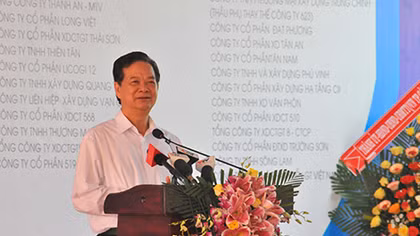 Thủ tướng Nguyễn Tấn Dũng dự Lễ thông xe cầu Hòa Trung và đoạn Năm Căn- Đất Mũi