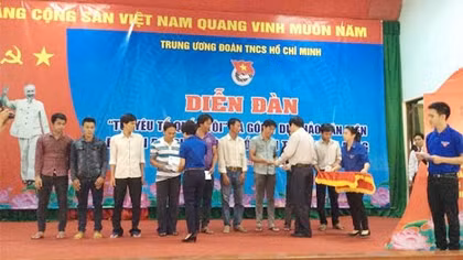 Hơn 200 đại biểu tham dự Diễn đàn 'Tôi yêu Tổ quốc tôi'