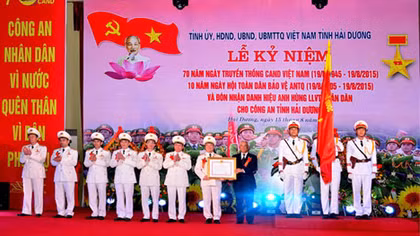 Công an tỉnh Hải Dương đón nhận danh hiệu Anh hùng LLVTND