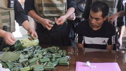 "Trộn" ma túy đá vào nem chua vẫn không thoát