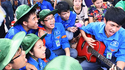 Chuyên đề ‘Hát cho đồng bào tôi nghe’ tiếp lửa tự hào cho sinh viên