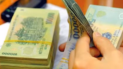 Thu ngân sách vẫn đạt khá dù thu từ dầu thô giảm