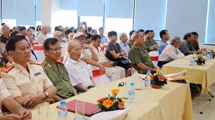 Viện Kỹ thuật Hóa- Sinh và Tài liệu nghiệp vụ kỷ niệm 70 năm Ngày truyền thống lực lượng CAND