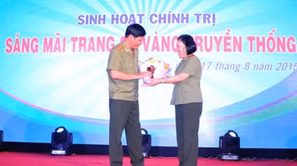 Sáng mãi trang sử vàng truyền thống