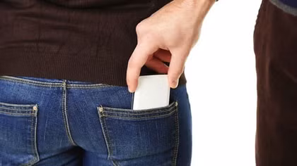 Dấu tay lật tẩy kẻ trộm điện thoại Oppo